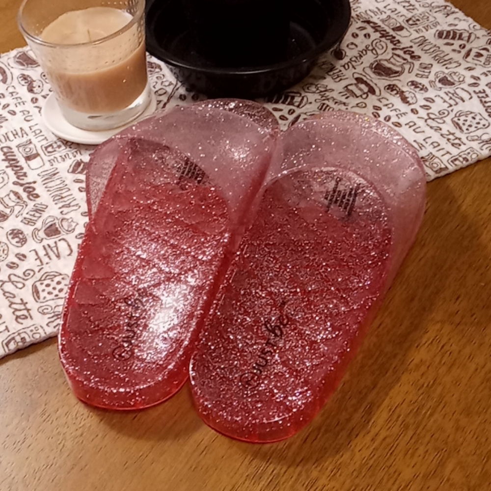 Light pink to dark pink fade gel slides